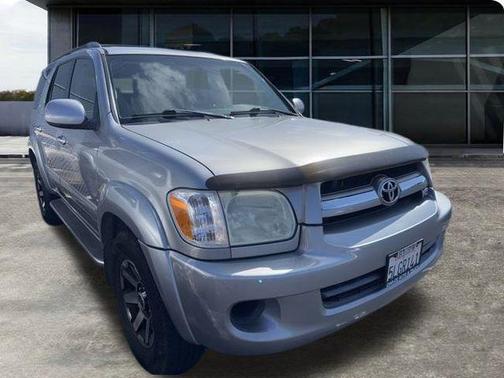2005 Toyota Sequoia SR5