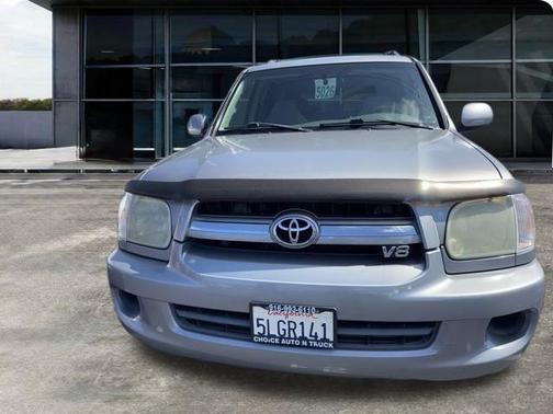 2005 Toyota Sequoia SR5