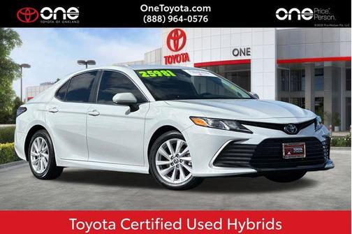 Ice Edge 2023 Toyota Camry LE