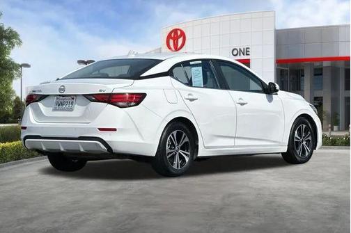 White 2021 Nissan Sentra SV