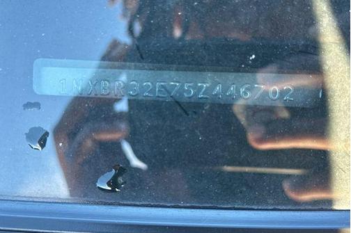 2005 Toyota Corolla LE