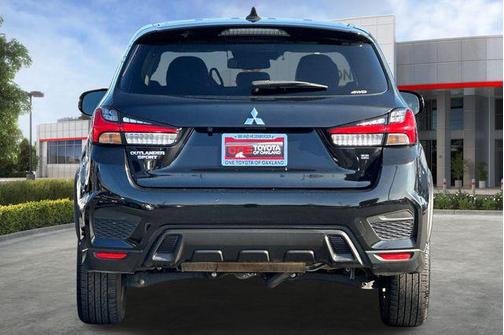 2024 Mitsubishi Outlander Sport SE