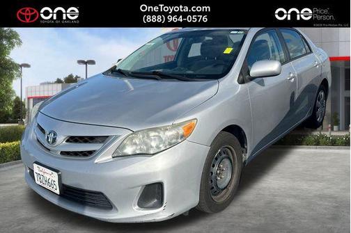 Classic Silver Metallic 2012 Toyota Corolla LE