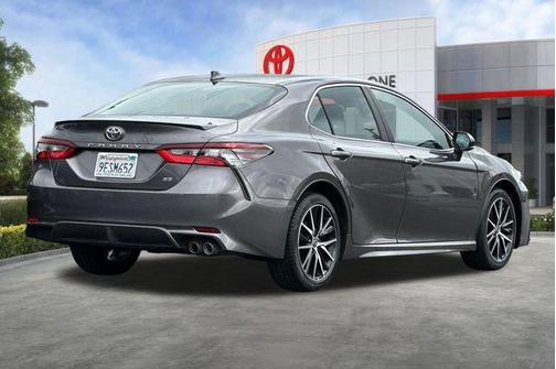 Predawn Gray Mica 2023 Toyota Camry SE