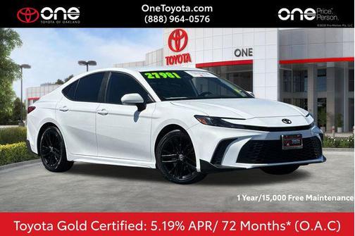 Ice Cap 2025 Toyota Camry SE