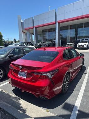 2021 Toyota Camry SE
