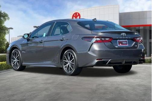 Predawn Gray Mica 2022 Toyota Camry SE