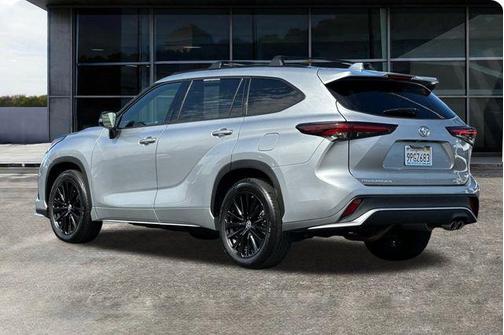 2024 Toyota Highlander XSE