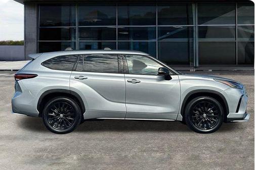 2024 Toyota Highlander XSE
