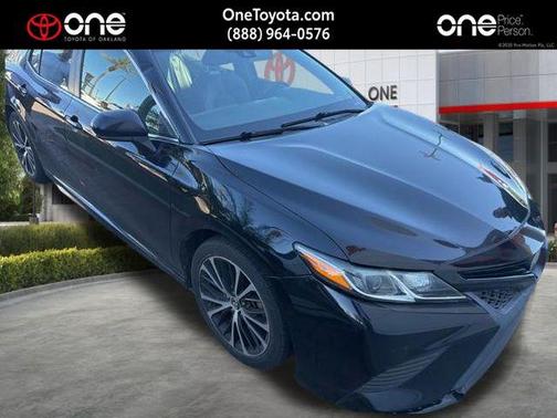 2019 Toyota Camry SE