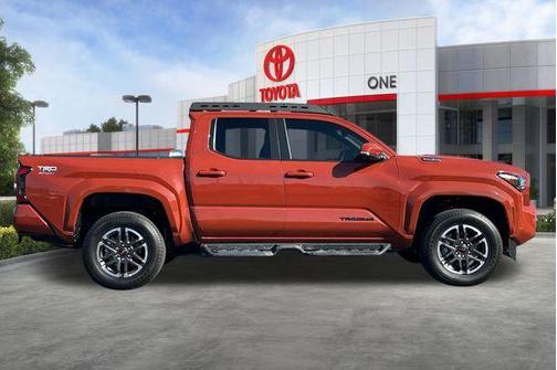 Terra 2025 Toyota Tacoma Hybrid TRD Sport
