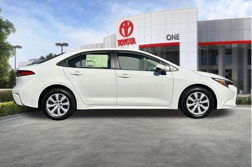 2026 Toyota Corolla Hybrid LE