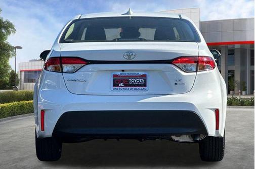 2026 Toyota Corolla Hybrid LE