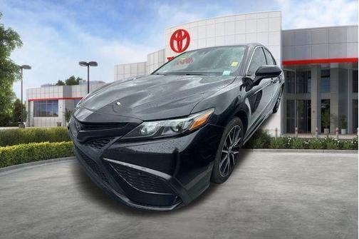 Midnight Black Metallic 2023 Toyota Camry SE