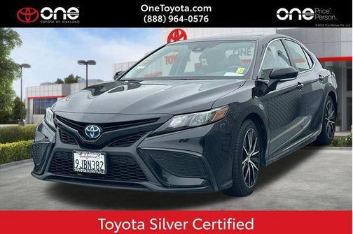 Midnight Black Metallic 2023 Toyota Camry SE