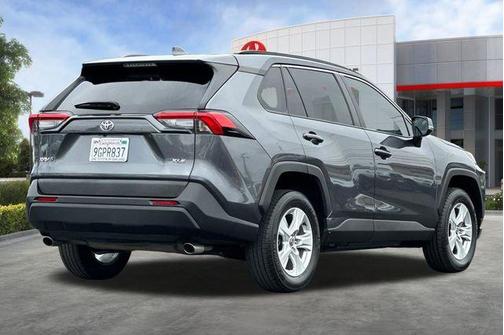 Magnetic Gray Metallic 2021 Toyota RAV4 XLE
