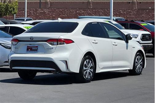 2021 Toyota Corolla Hybrid LE