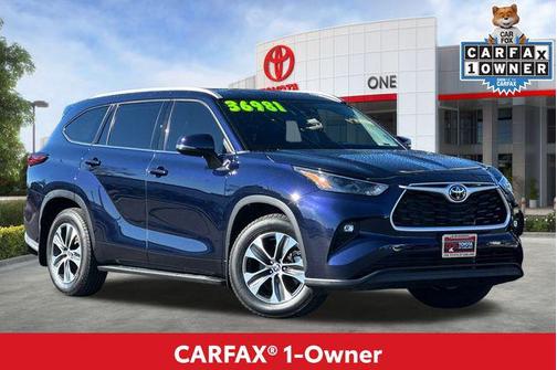 2022 Toyota Highlander XLE