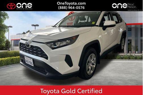 Super White 2019 Toyota RAV4 LE