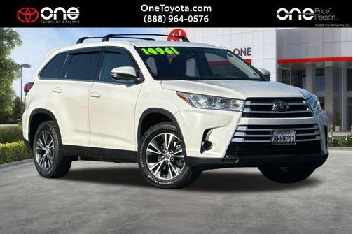 2019 Toyota Highlander LE I4