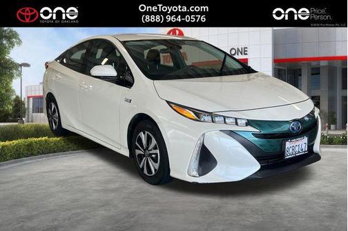 White 2017 Toyota Prius Prime Plus
