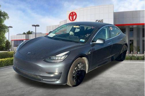 2020 Tesla Model 3 Standard Range Plus