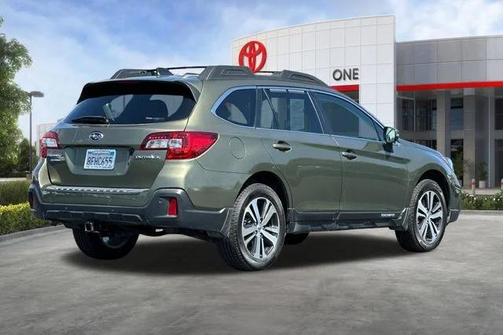Wilderness Green Metallic 2018 Subaru Outback 2.5i Limited