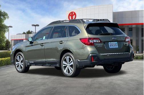 Wilderness Green Metallic 2018 Subaru Outback 2.5i Limited