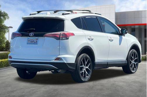 2016 Toyota RAV4 SE