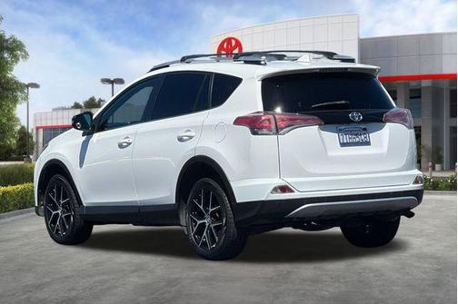 2016 Toyota RAV4 SE