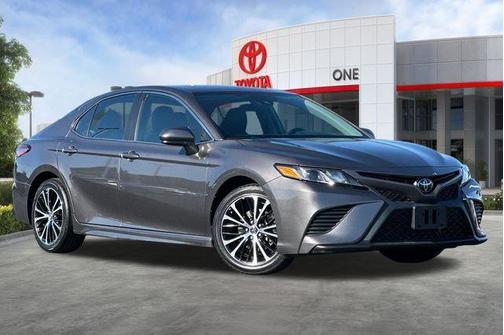 Predawn Gray Mica 2019 Toyota Camry SE