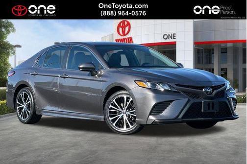 Predawn Gray Mica 2019 Toyota Camry SE