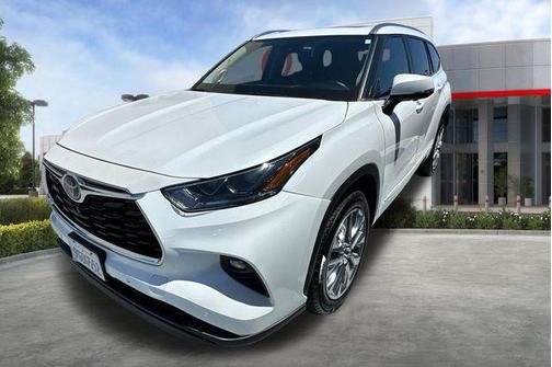 Wind Chill Pearl 2023 Toyota Highlander Limited