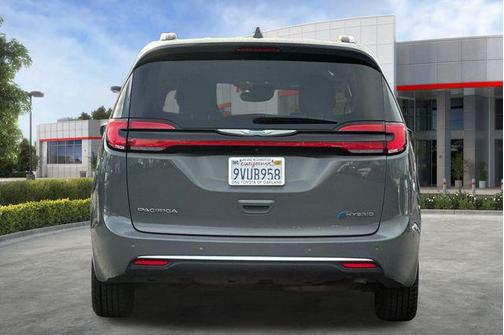 2021 Chrysler Pacifica Hybrid Touring L