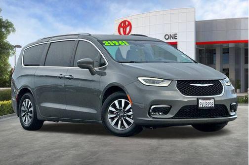 2021 Chrysler Pacifica Hybrid Touring L