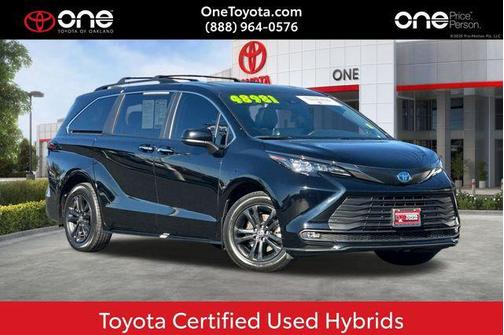 2024 Toyota Sienna Woodland Edition