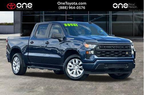 2022 Chevrolet Silverado 1500 Custom