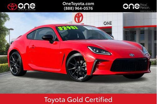 2025 Toyota GR86 Premium