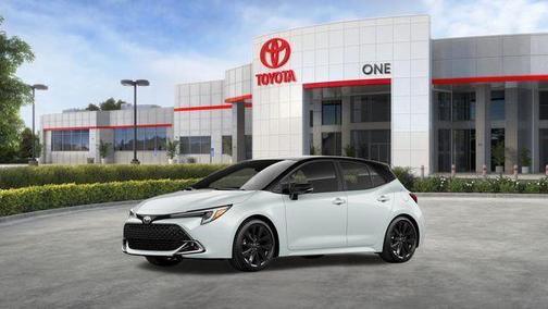 Wind Chill Pearl/Midnight Black Metallic 2026 Toyota Corolla XSE