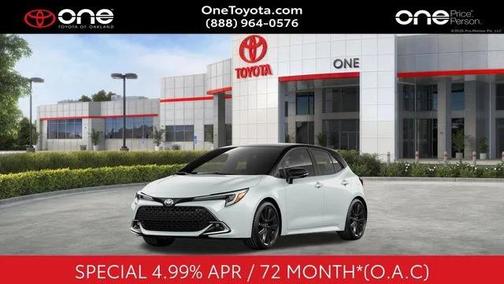 Wind Chill Pearl/Midnight Black Metallic 2026 Toyota Corolla XSE