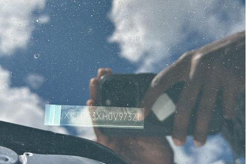 White 2017 BMW X5 eDrive xDrive40e