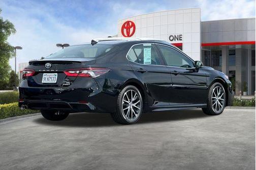Midnight Black Metallic 2024 Toyota Camry Hybrid SE