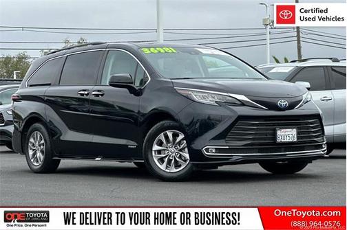 2021 Toyota Sienna XLE 8 Passenger