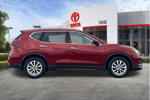 2018 Nissan Rogue SV