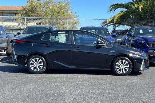 2022 Toyota Prius Prime LE