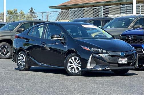 2022 Toyota Prius Prime LE