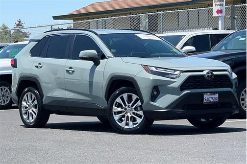 2022 Toyota RAV4 XLE Premium