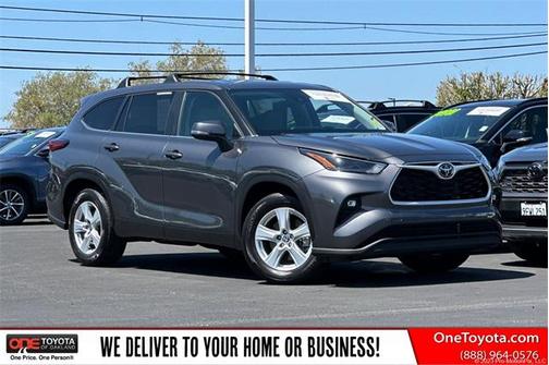 2023 Toyota Highlander LE
