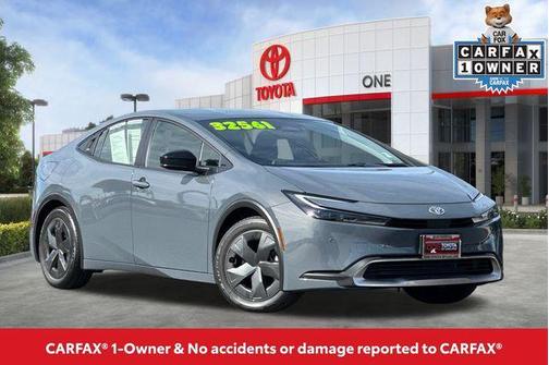 2025 Toyota Prius Plug-In Hybrid SE