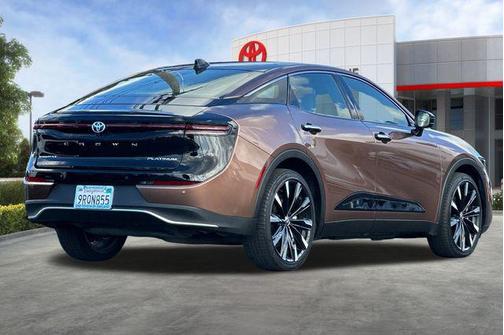 2023 Toyota Crown Platinum